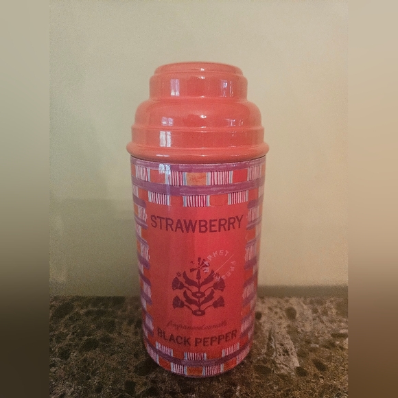 NWT Anthropologie  Strawberry/ Black Pepper  Scented Candle - Picture 9 of 13